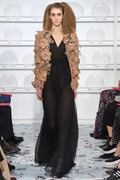 Look 24